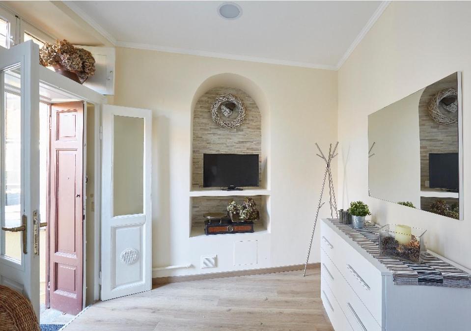 Beautiful Bohemian Apartment In Center Conditioned Air Como Bagian luar foto